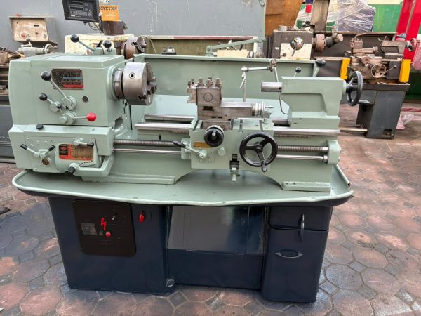 Colchester Student Lathe Machine - Image 1